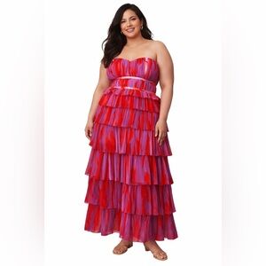 Hutch Varley Strapless Tiered Tulle Maxi Dress in Plus Size